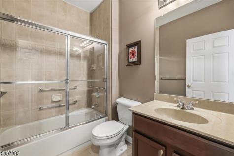 3 Daulton Drive Franklin NJ 08873