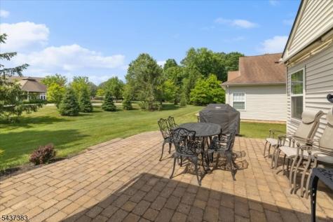 3 Daulton Drive Franklin NJ 08873