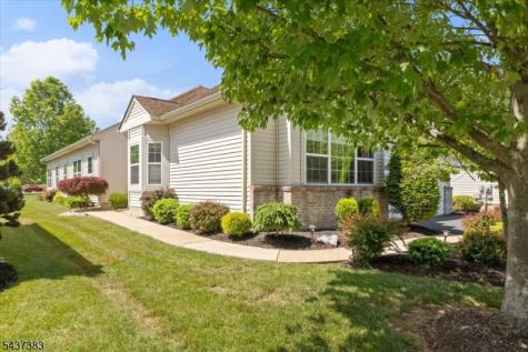3 Daulton Drive Franklin NJ 08873