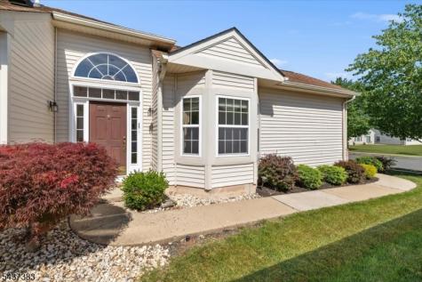 3 Daulton Drive Franklin NJ 08873