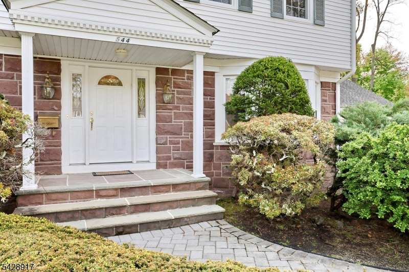 544 Hague Court Oradell NJ 07649