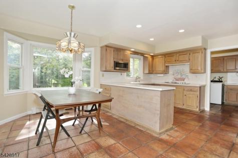 544 Hague Court Oradell NJ 07649