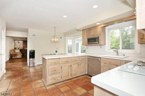 544 Hague Court Oradell NJ 07649