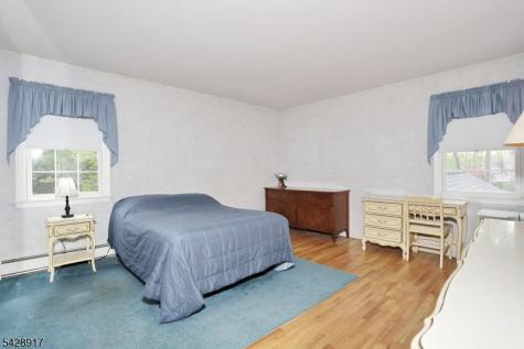 544 Hague Court Oradell NJ 07649