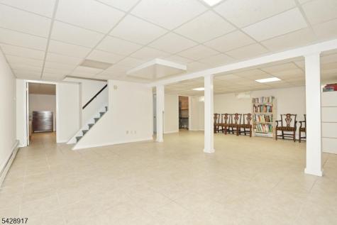 544 Hague Court Oradell NJ 07649