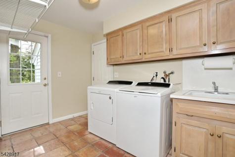 544 Hague Court Oradell NJ 07649