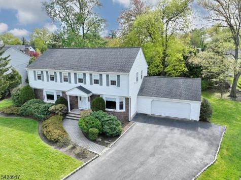 544 Hague Court Oradell NJ 07649