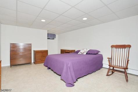 544 Hague Court Oradell NJ 07649