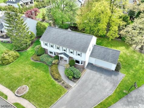 544 Hague Court Oradell NJ 07649