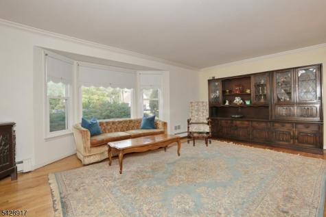 544 Hague Court Oradell NJ 07649
