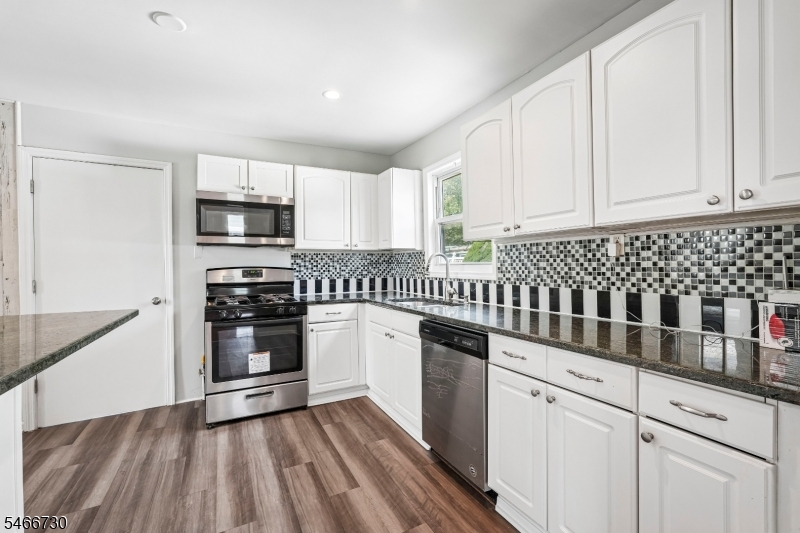 94 S 21st Avenue Manville NJ 08835