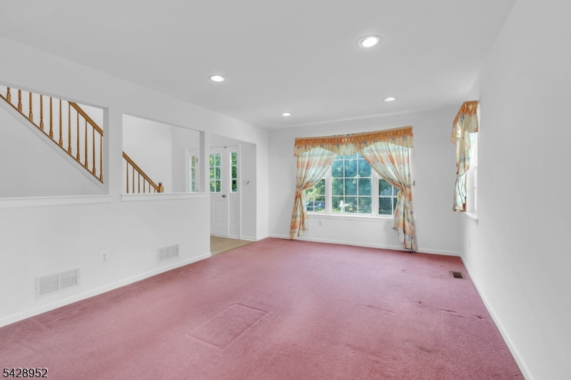 4 Leigh Road Hillsborough NJ 08844