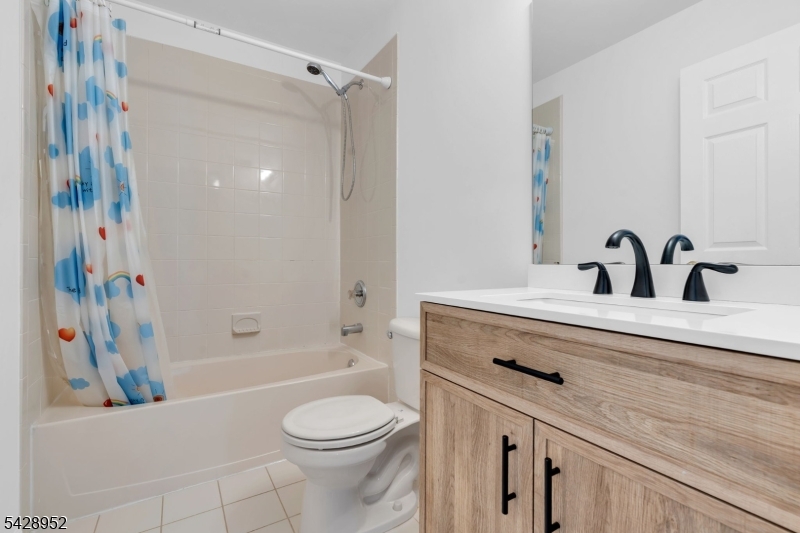 4 Leigh Road Hillsborough NJ 08844