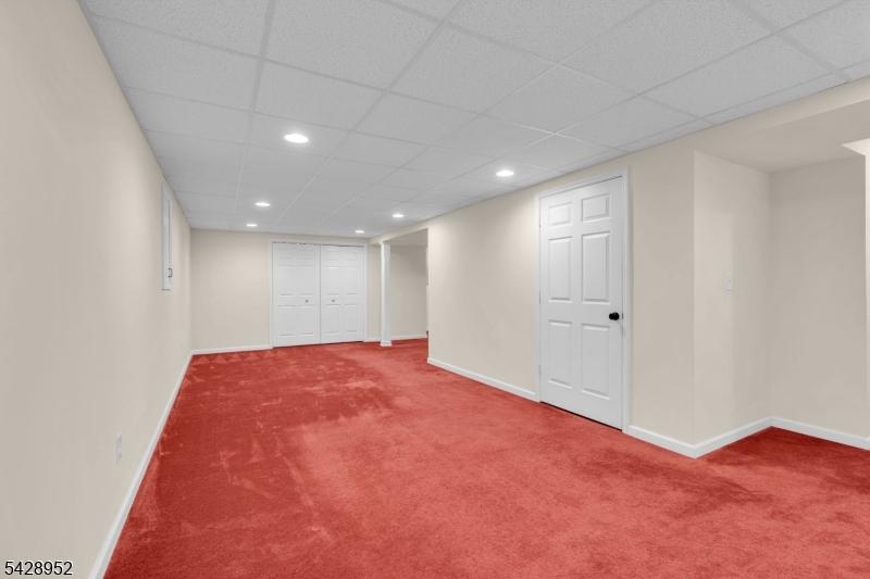 4 Leigh Road Hillsborough NJ 08844