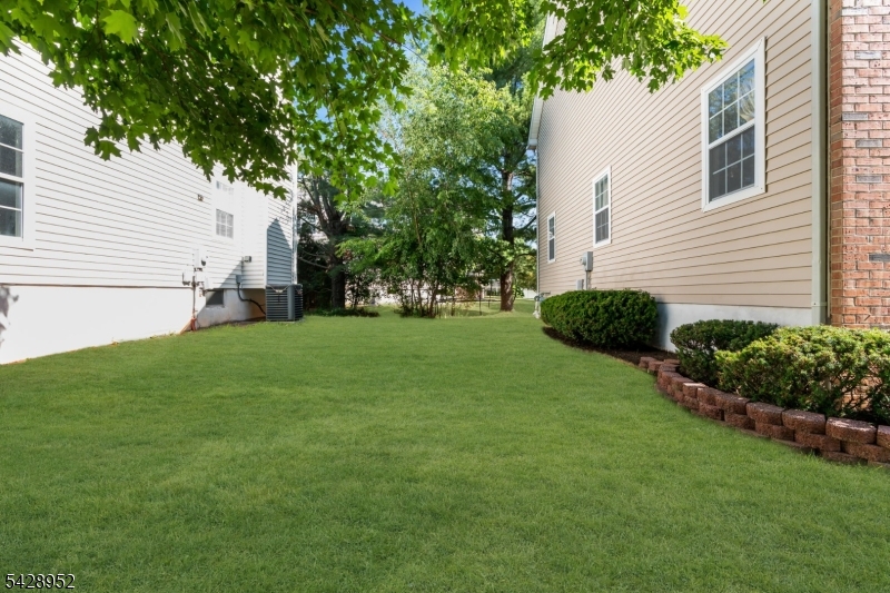 4 Leigh Road Hillsborough NJ 08844