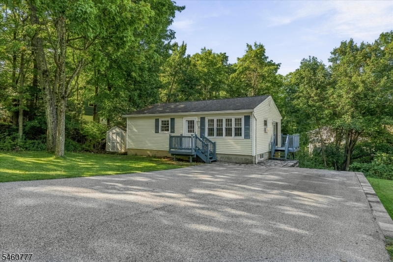 12 Doe Run Vernon NJ 07422