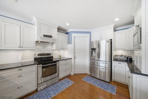 84 West Shore Road Denville NJ 07834