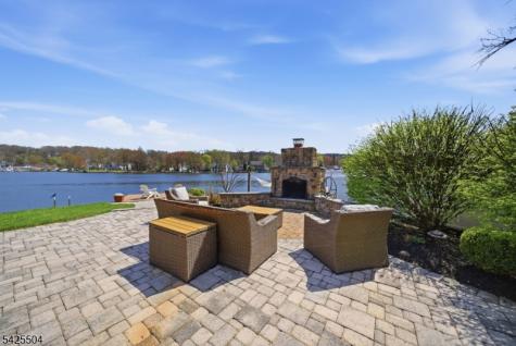 84 West Shore Road Denville NJ 07834