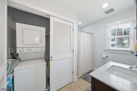 84 West Shore Road Denville NJ 07834
