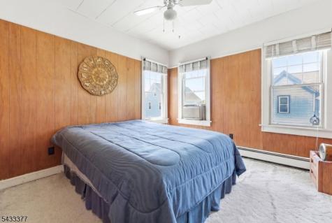 88 Madison Street Newton NJ 07860