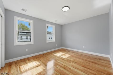 153 Brookside Avenue Irvington NJ 07111