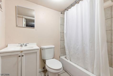 21 Moore Place Belleville NJ 07109