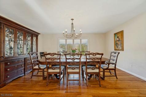 1 Laurel Court Oakland NJ 07436