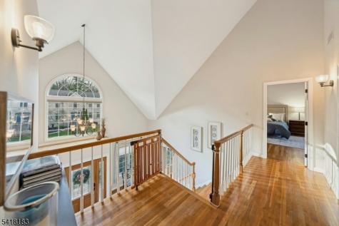 1 Laurel Court Oakland NJ 07436