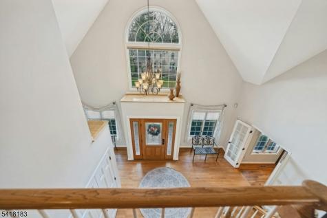 1 Laurel Court Oakland NJ 07436