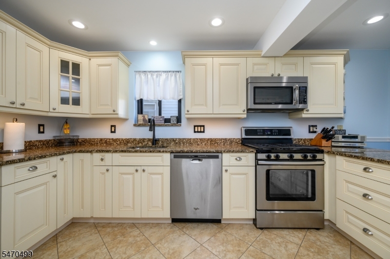 256 Dewitt Avenue Belleville NJ 07109