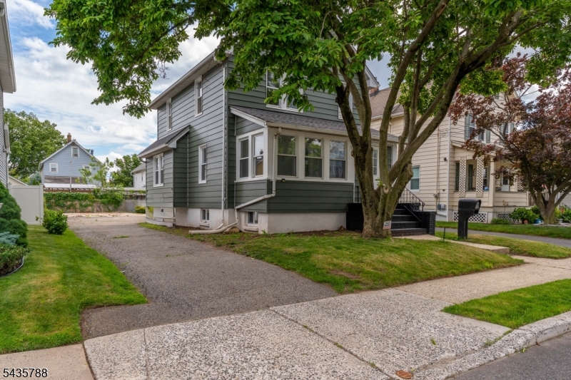 11 Jean Court Woodbridge NJ 07095