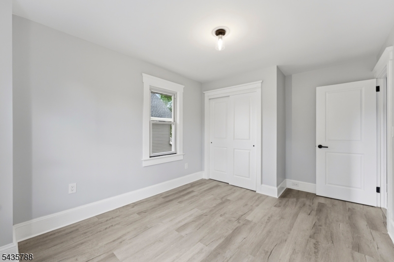 11 Jean Court Woodbridge NJ 07095