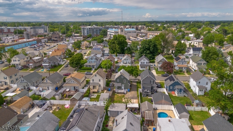 11 Jean Court Woodbridge NJ 07095
