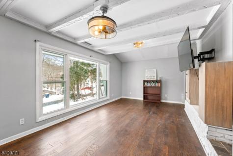 50 E Shore Drive Vernon NJ 07462
