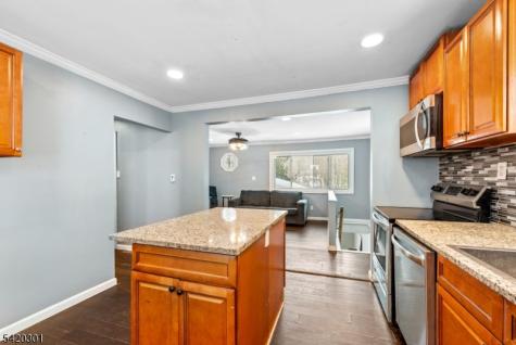 50 E Shore Drive Vernon NJ 07462