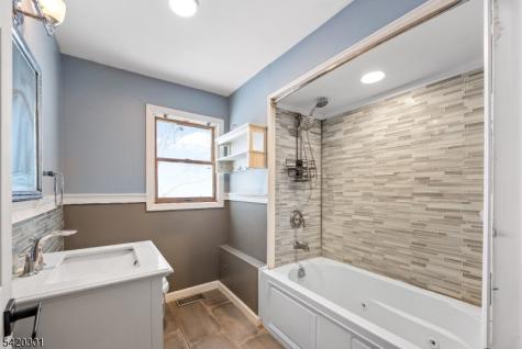 50 E Shore Drive Vernon NJ 07462