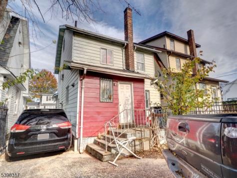 77 Delmar Place Irvington NJ 07111