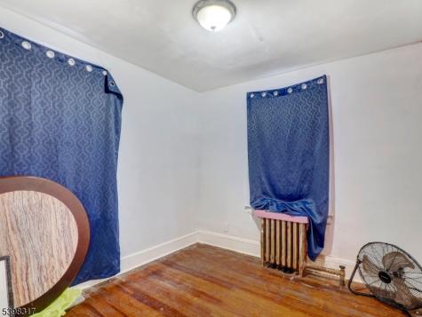77 Delmar Place Irvington NJ 07111