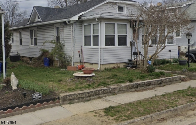 16 Barnard Avenue Gloucester NJ 08030