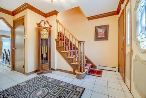 64 Roosevelt Avenue North Haledon NJ 07508