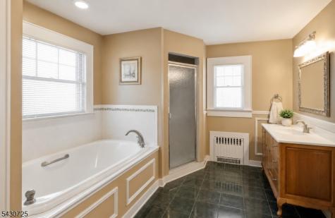 7 Wayland Drive Verona NJ 07044