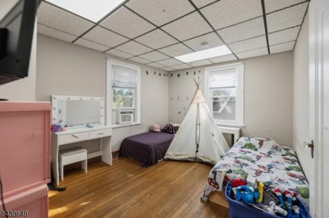 56 Summer Street Hawthorne NJ 07506