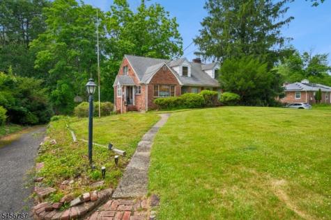 321 Saint Cloud Avenue West Orange NJ 07052