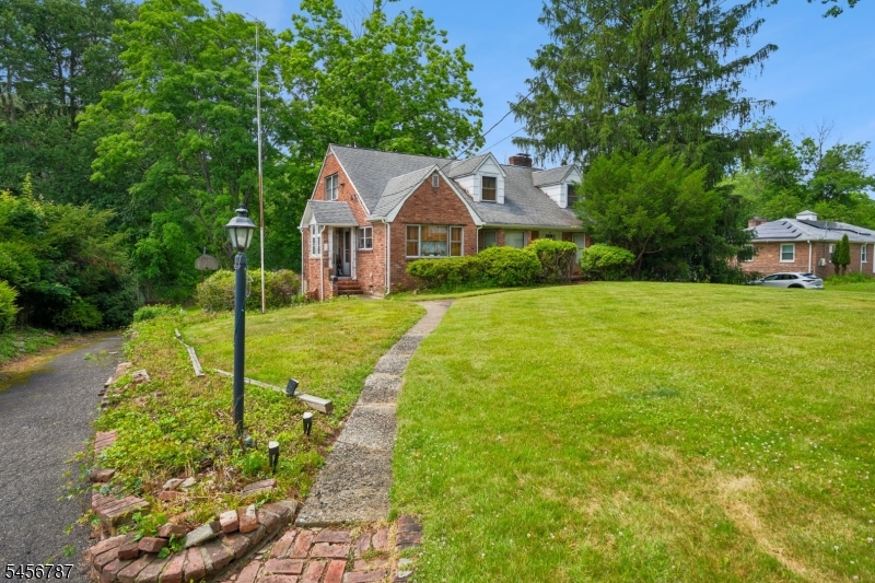 321 Saint Cloud Avenue West Orange NJ 07052