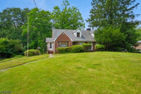 321 Saint Cloud Avenue West Orange NJ 07052