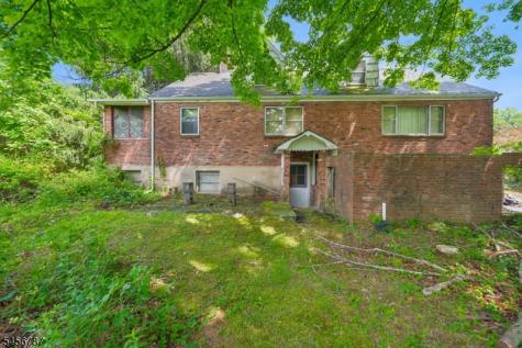 321 Saint Cloud Avenue West Orange NJ 07052
