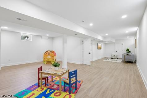 318 Halsey Road Parsippany-troy Hills NJ 07054
