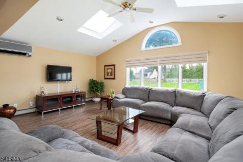 77 Harrison Street Clark NJ 07066