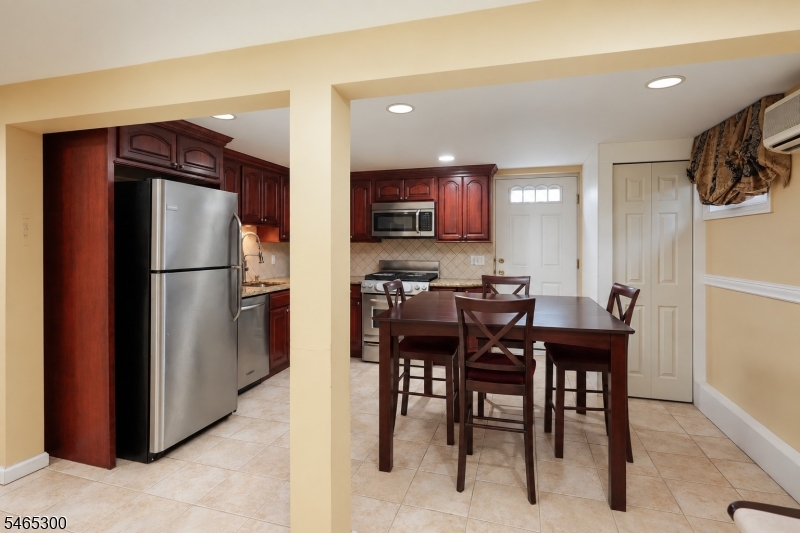 77 Harrison Street Clark NJ 07066