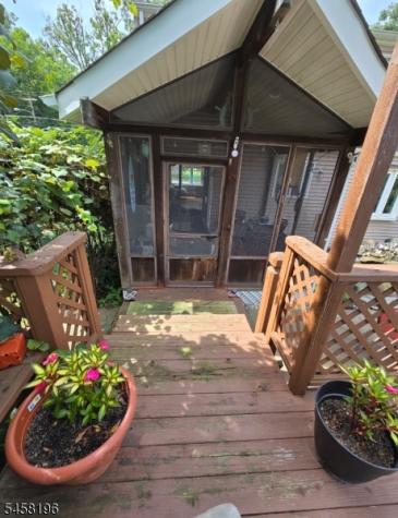 27 River Road Byram NJ 07874
